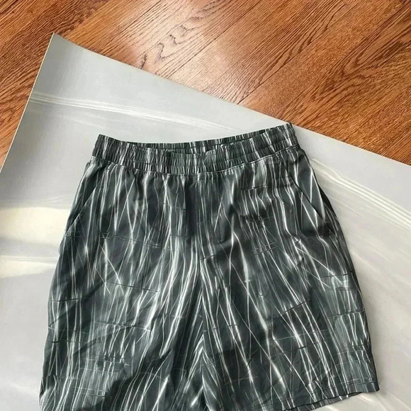 Lululemon I M (men’s) - Picture 2 of 15